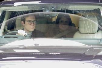 Jack Brooksbank und Prinzessin Eugenie: Mit Baby auf dem Heimweg vom Krankenhaus.