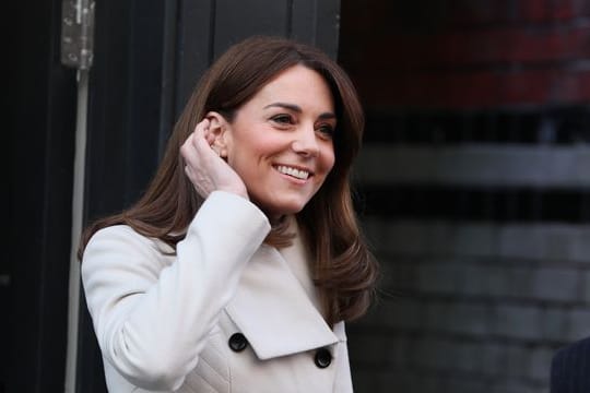 Herzohin Kate hat sich mit einer kleinen Prinzessin unterhalten.