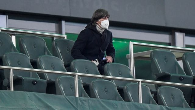 Wird Leverkusen gegen Mainz doch nicht im Stadion verfolgen: Bundestrainer Joachim Löw. Wird Leverkusen gegen Mainz doch nicht im Stadion verfolgen: Bundestrainer Joachim Löw.