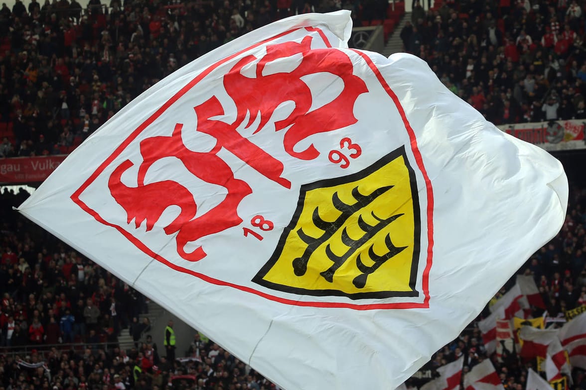 VfB Stuttgart (Symbolfoto): Der Machtkampf beim Bundesligisten spitzt sich zu.