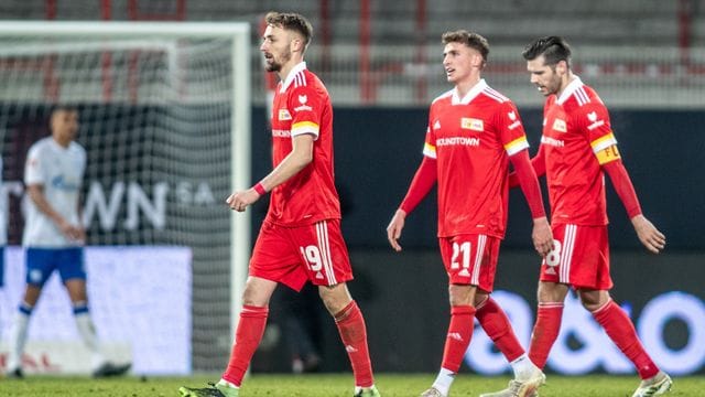 Seit zehn Spielen ist der 1. Seit zehn Spielen ist der 1.
