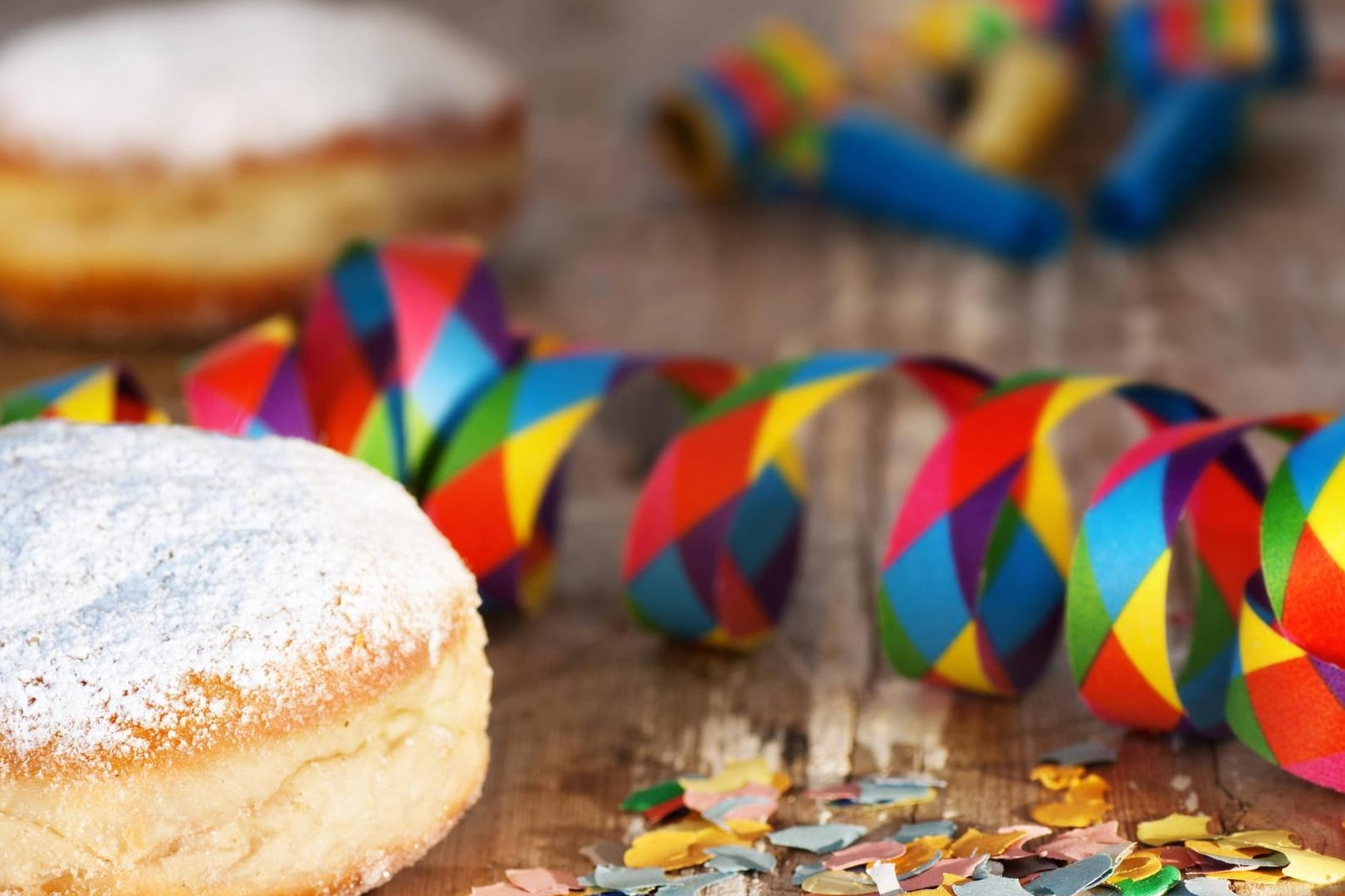 Fasching: Nicht nur in Traitsching haben Menschen gefeiert und damit gegen Corona-Regeln verstoßen. (Symbolfoto)