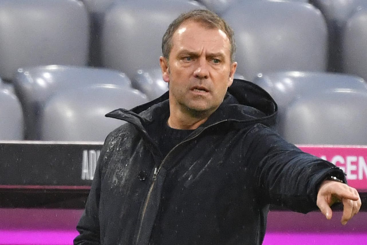 Hansi Flick: Der Bayern-Trainer schimpfte über die "sogenannten Experten".