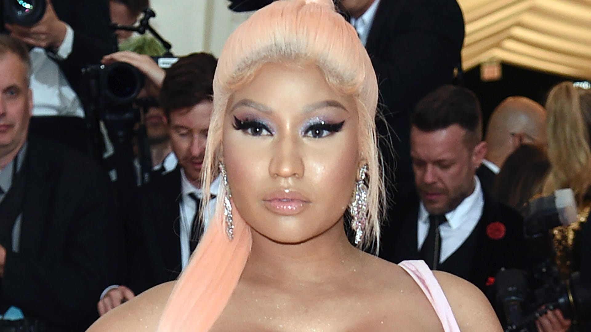 Die Rapperin Nicki Minaj bei einer Gala in New York (Archivbild). Ihr Vater Robert ist jetzt bei einem Autounfall getötet worden. Der Fahrer beging Unfallflucht.