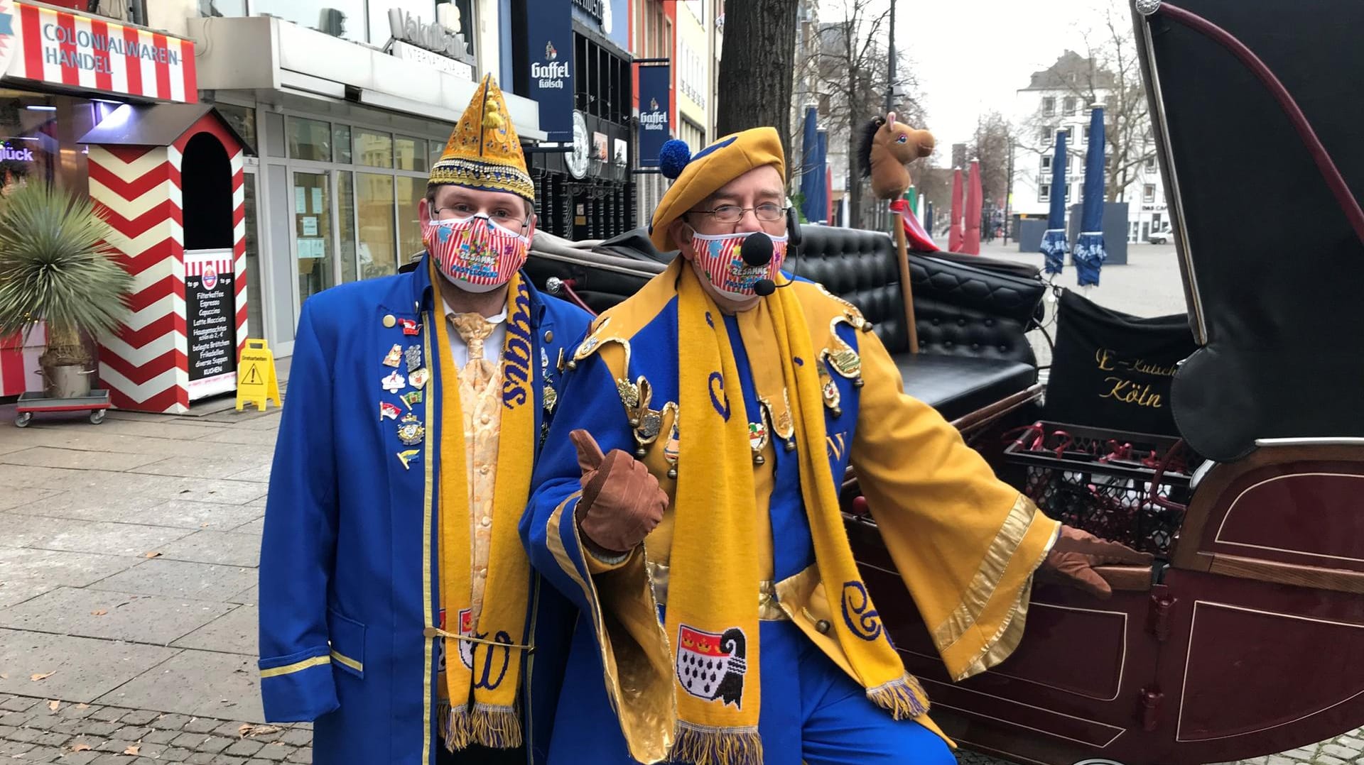 Die "Colonia Waggis": Klaus und Rolf wollen trotzdem im Rahmen der Möglichkeiten feiern.