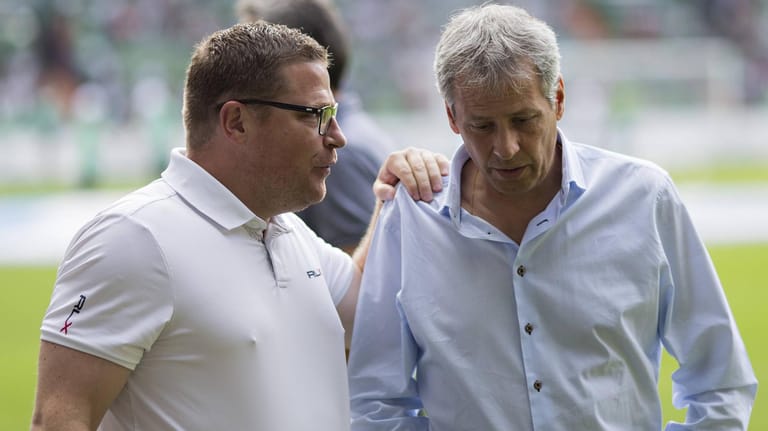 Gladbachs Sportdirektor Eberl (l.) und Trainer Favre zu gemeinsamen Borussia-Zeiten 2015: Das Duo formte den Klub vom Abstiegskandidaten zum Champions-League-Teilnehmer.