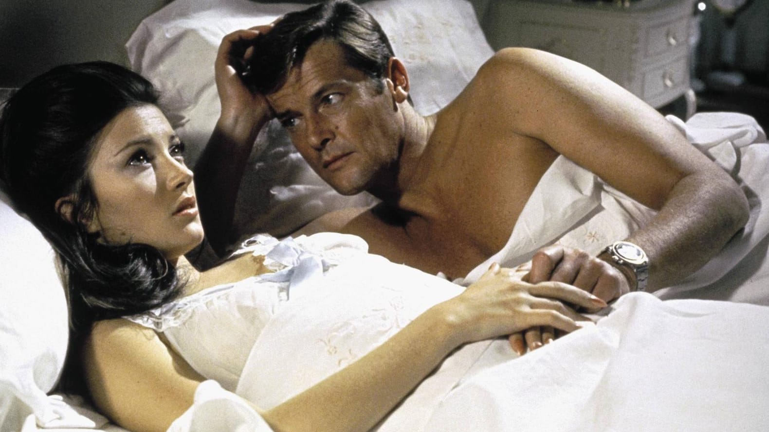 Roger Moore und Jane Seymour: 1973 standen sie gemeinsam für "Leben und sterben lassen" vor der Kamera.