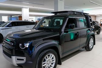 Auslaufmodell gegen neue Generation: Auch wenn die neueste Generation im Showroom glänzt, der Vorgänger kann ebenfalls ein guter Neukauf sein. Auslaufmodell gegen neue Generation: Auch wenn die neueste Generation im Showroom glänzt, der Vorgänger kann ebenfalls ein guter Neukauf sein.