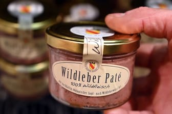 Die Wildleber-Pate stammt vom Städtischen Forstamt Baden-Baden und wird dort zum Verkauf angeboten.