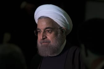 Irans Präsident Hassan Ruhani: Seine Regierung will weniger mit der Internationalen Atomenergiebehörde zusammenarbeiten.