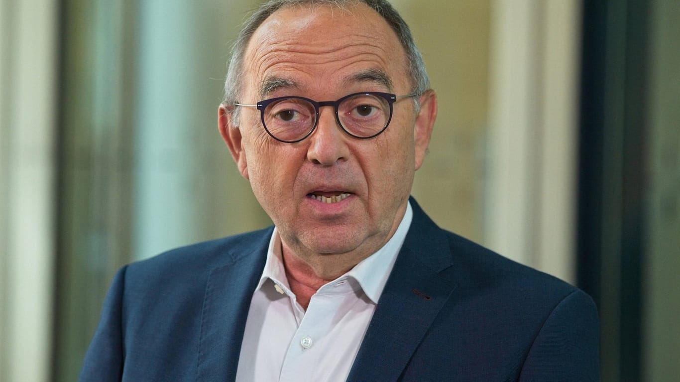 Norbert Walter-Borjans: Der SPD-Chef übt Kritik am neuen CDU-Vorsitzenden Armin Laschet.
