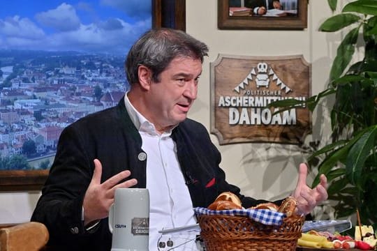 Bayerns Ministerpräsident Markus Söder (CSU) spricht beim Politischen Aschermittwoch der Partei.