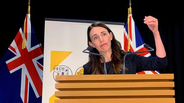 Jacinda Ardern, Premierministerin von Neuseeland, spricht mit den Medien. Jacinda Ardern, Premierministerin von Neuseeland, spricht mit den Medien.