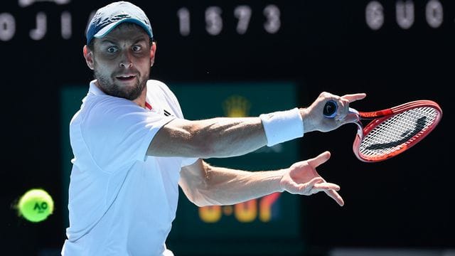 Aslan Karazew hat schon jetzt bei den Australian Open Tennis-Geschichte geschrieben. Aslan Karazew hat schon jetzt bei den Australian Open Tennis-Geschichte geschrieben.