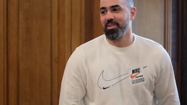 Bushido kommt in einem Saal des Bundesverwaltungsgerichts (Archivbild): Mit einer Rechnung über 200.000 Euro war der Rapper nicht einverstanden. Bushido kommt in einem Saal des Bundesverwaltungsgerichts (Archivbild): Mit einer Rechnung über 200.000 Euro war der Rapper nicht einverstanden.