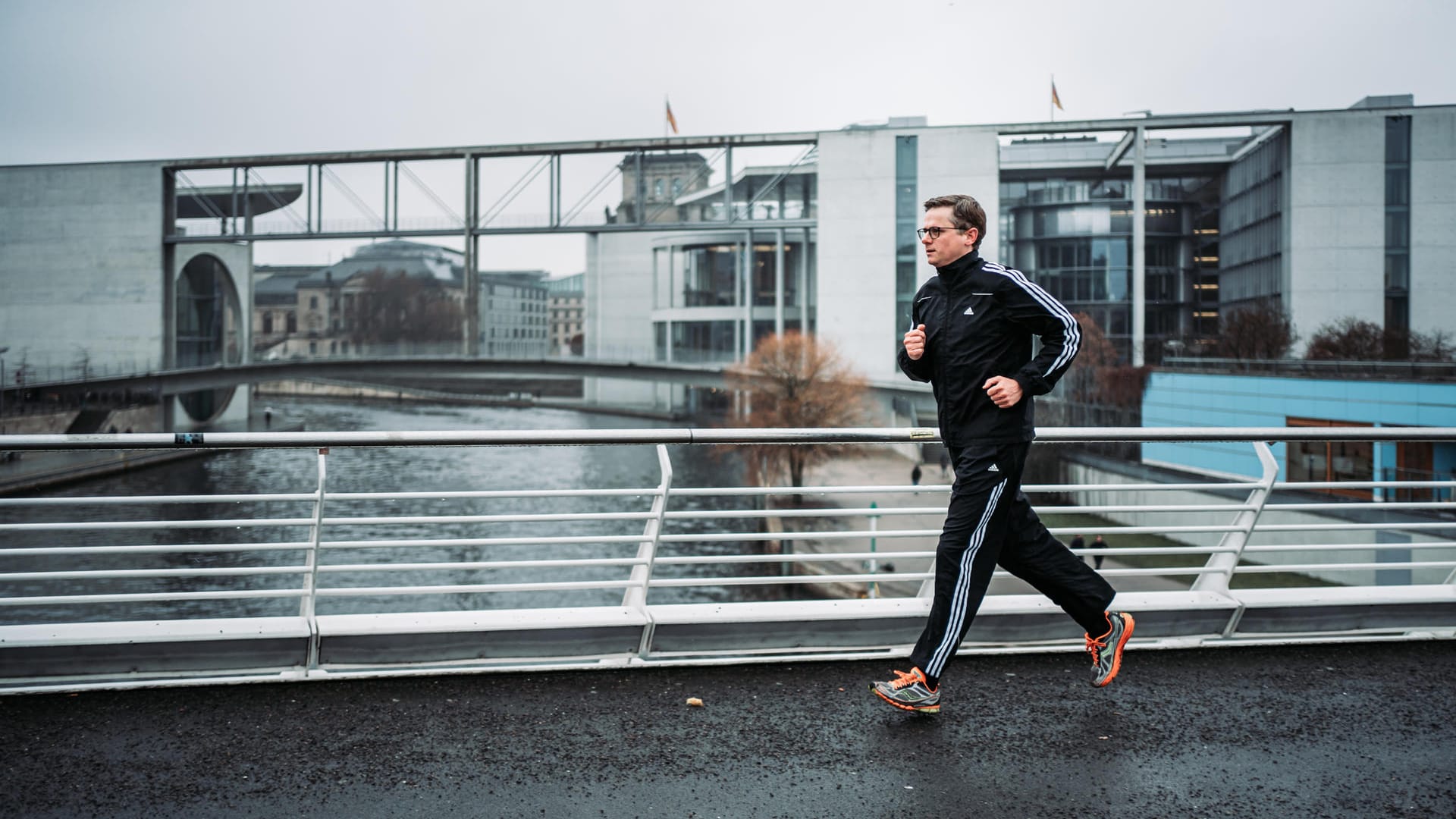 Chef der Mittelstandsunion: Carsten Linnemann auf seiner Joggingrunde durch Berlin.