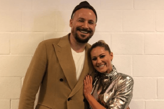 Sascha Gaugel: Der Designer kleidete die großen Stars ein, hier posiert er mit Helene Fischer.