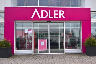 Adler-Filiale (Archivbild): Das Unternehmen musste im Januar Insolvenz anmelden.