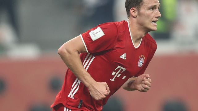 Bayern-Profi Benjamin Pavard wurde positiv auf das Coronavirus getestet. Bayern-Profi Benjamin Pavard wurde positiv auf das Coronavirus getestet.