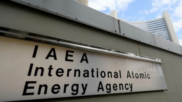 Der Eingang zur Internationalen Atomenergiebehörde in Wien: USA und Europäer warnen Iran vor dem Ausbremsen von IAEA-Inspektoren. Der Eingang zur Internationalen Atomenergiebehörde in Wien: USA und Europäer warnen Iran vor dem Ausbremsen von IAEA-Inspektoren.