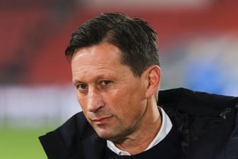 PSV-Trainer Roger Schmidt war nach der Niederlage genervt.