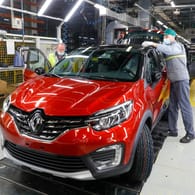 Renault-Produktion in Moskau (Symbolbild): Der Autobauer schreibt tiefrote Zahlen.