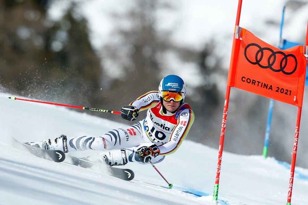 Alexander Schmid während des Riesenslaloms bei der Ski-WM in Cortina d'Ampezzo.
