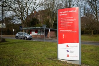 Nach dem gewaltsamen Tod eines Patienten in einer psychiatrischen Klinik in Lüneburg gibt es ein weiteres Todesopfer.