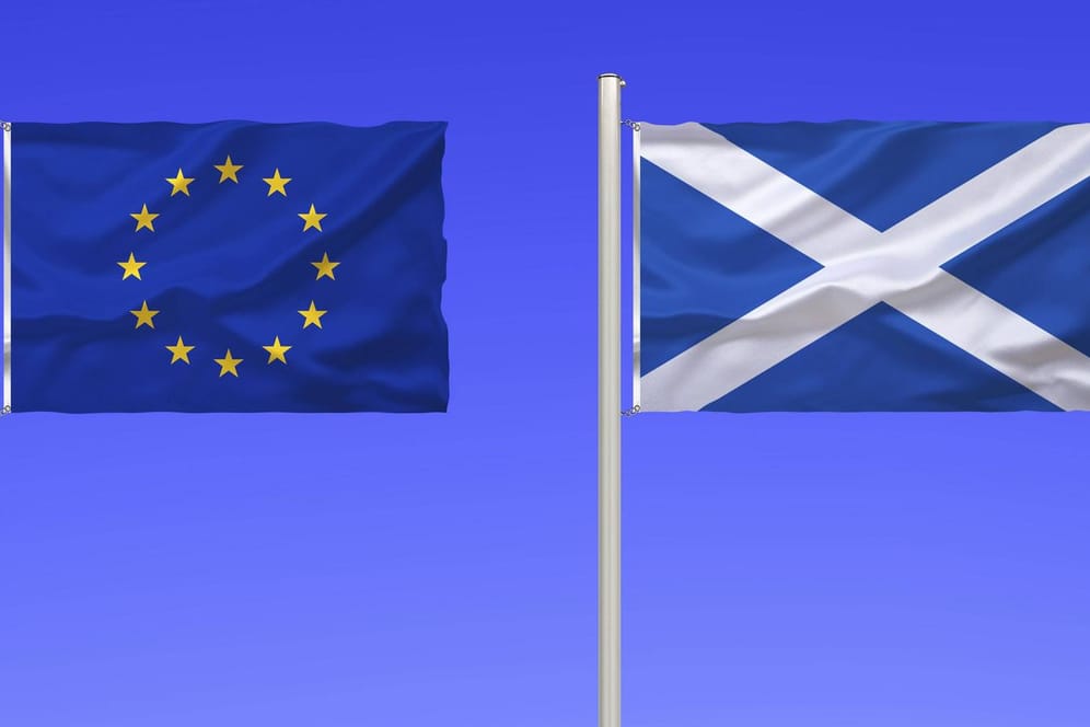 Die Flaggen von EU und Schottland sind gehisst, die britische Fahne soll nur noch zu "bestimmten Daten und Anlässen" aufgehängt werden.