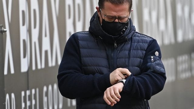 Mönchengladbachs Sportchef Max Eberl erwartet keinen schnellen Erfolg bei der Trainersuche. Mönchengladbachs Sportchef Max Eberl erwartet keinen schnellen Erfolg bei der Trainersuche.