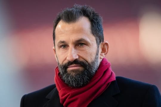 Münchens Sportdirektor Salihamidzic hat keine Erklärung für die vielen Coronafälle innerhalb seines Teams.