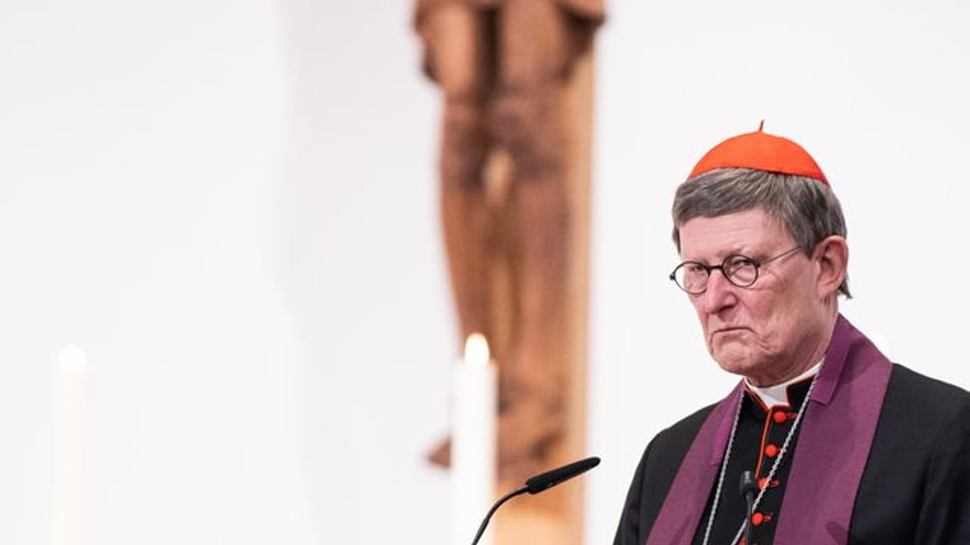 Kardinal Rainer Maria Woelki spricht bei der ökumenischen Andacht zum Beginn der Passionszeit (Archivbild): Er hat Fehler im Umgang mit der Missbrauchsstudie eingeräumt.