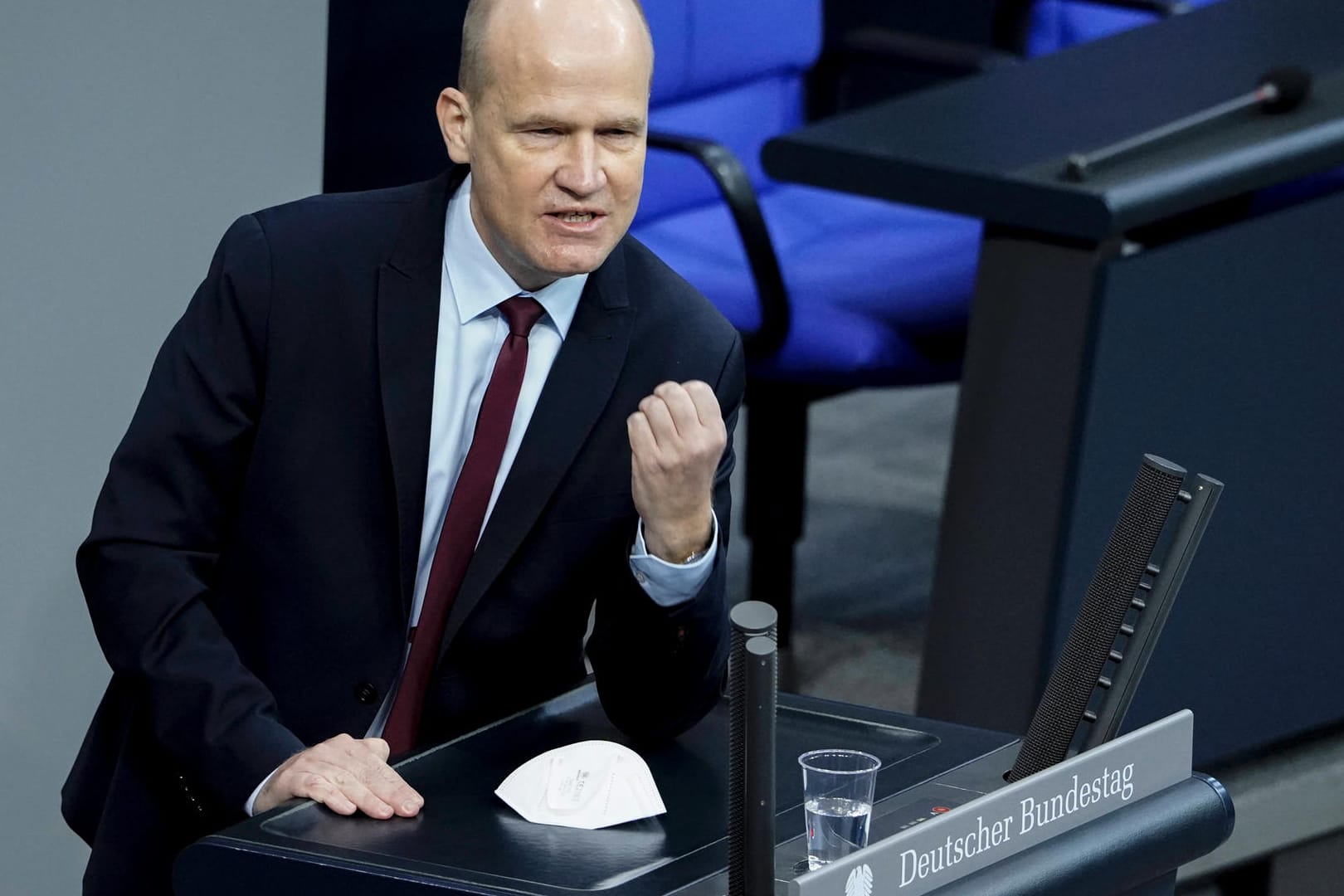Ralph Brinkhaus im Plenum des Bundestages (Archivbild). Der CDU-Fraktionsvorsitzende fordert eine weitreichende Reform des staatlichen Systems.