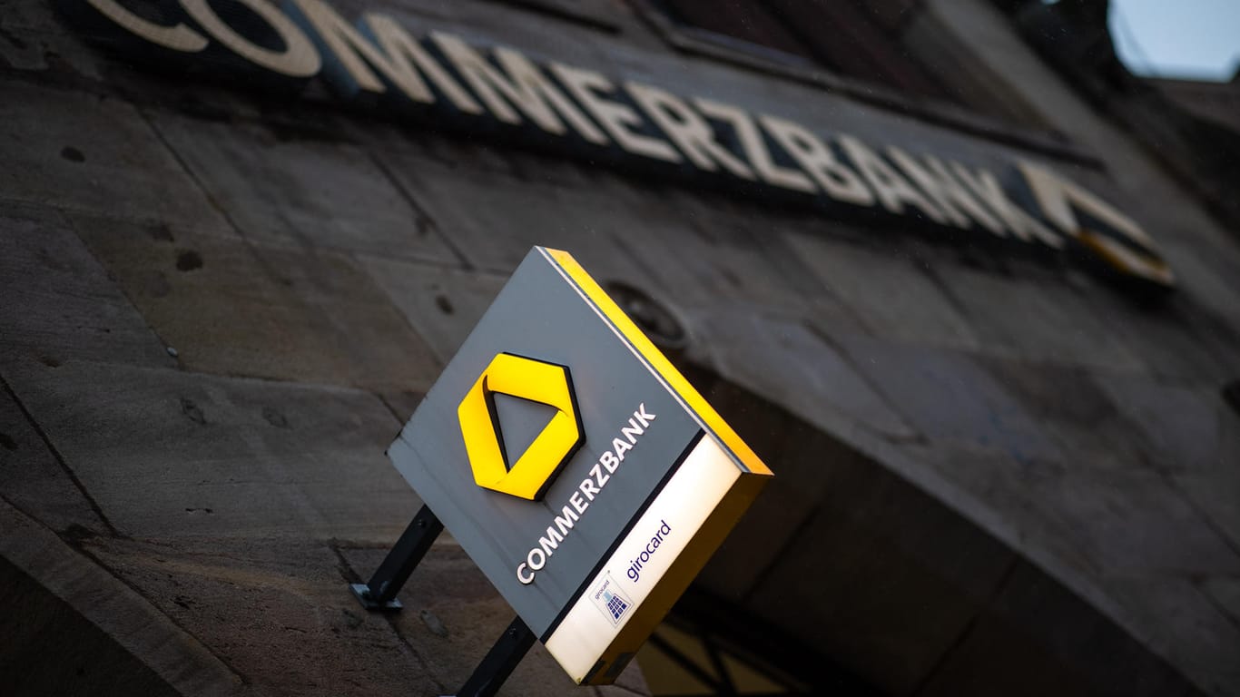 Commerzbank-Filiale: Das Management glaubt, fast 2 Millionen zu verlieren.
