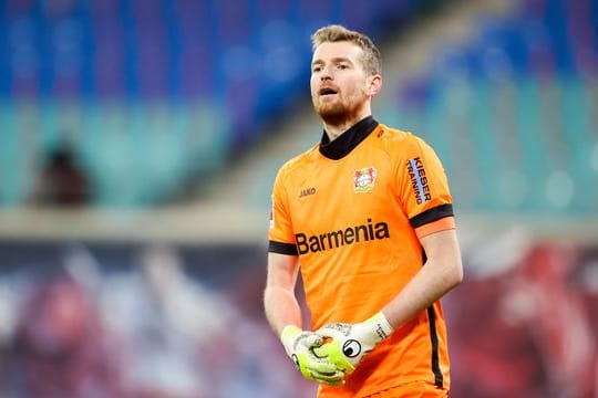 Leverkusens Torwart Lukas Hradecky fehlt derzeit aufgrund einer Verletzung an der rechten Achillessehne.