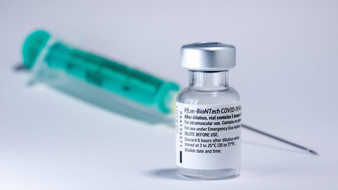 Biontech-Pfizer-Impfstoff: Der Pharmakonzern hat mit dem israelischen Gesundheitsministerium eine Studie durchgeführt (Symbolbild).