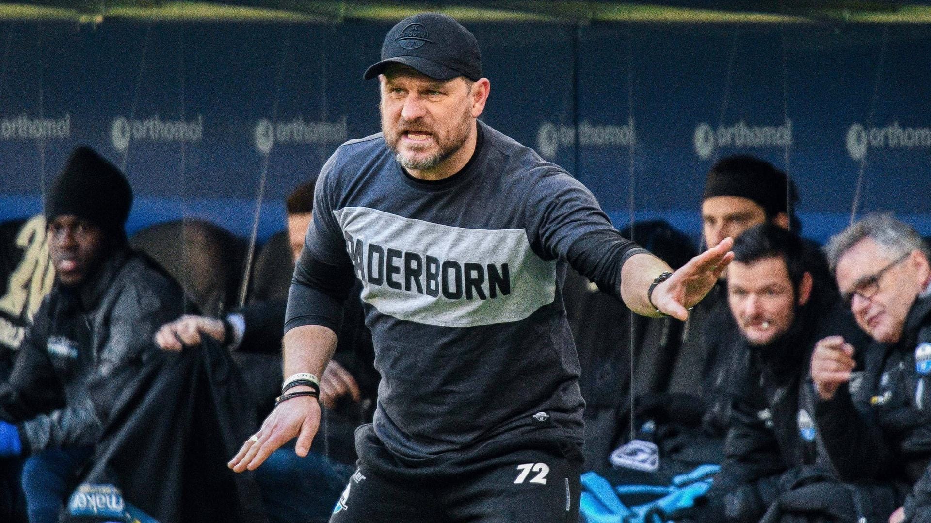 Steffen Baumgart: Der Coach des SC Paderborn gilt wohl als "Geheimfavorit" bei einem Schalker Neustart.