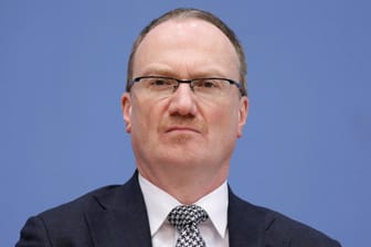 Bald nicht länger Wirtschaftsweiser: Der Ökonom Lars Feld scheidet aus dem Beratergremium der Regierung aus.