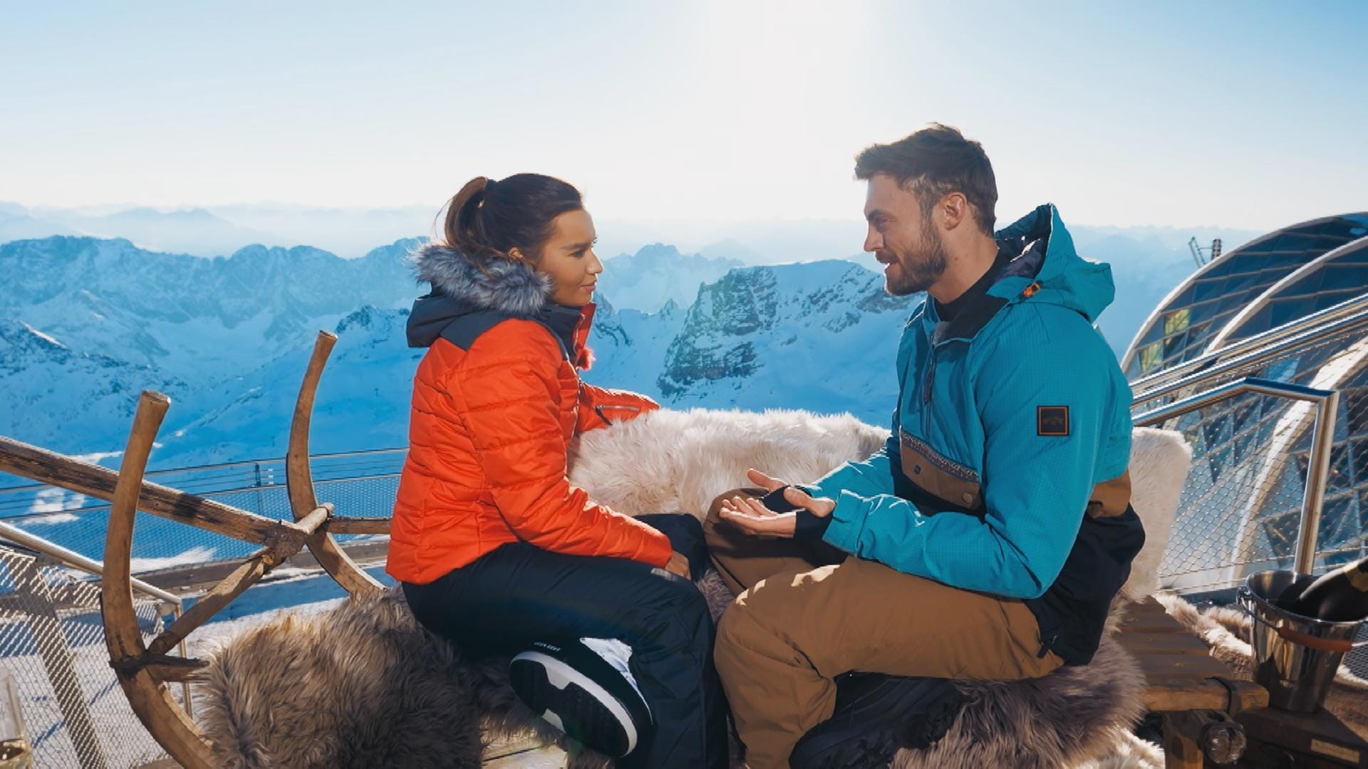 Karina und Niko: Der Bachelor entschuldigte sich nach der Schneeballschlacht bei der 24-Jährigen.