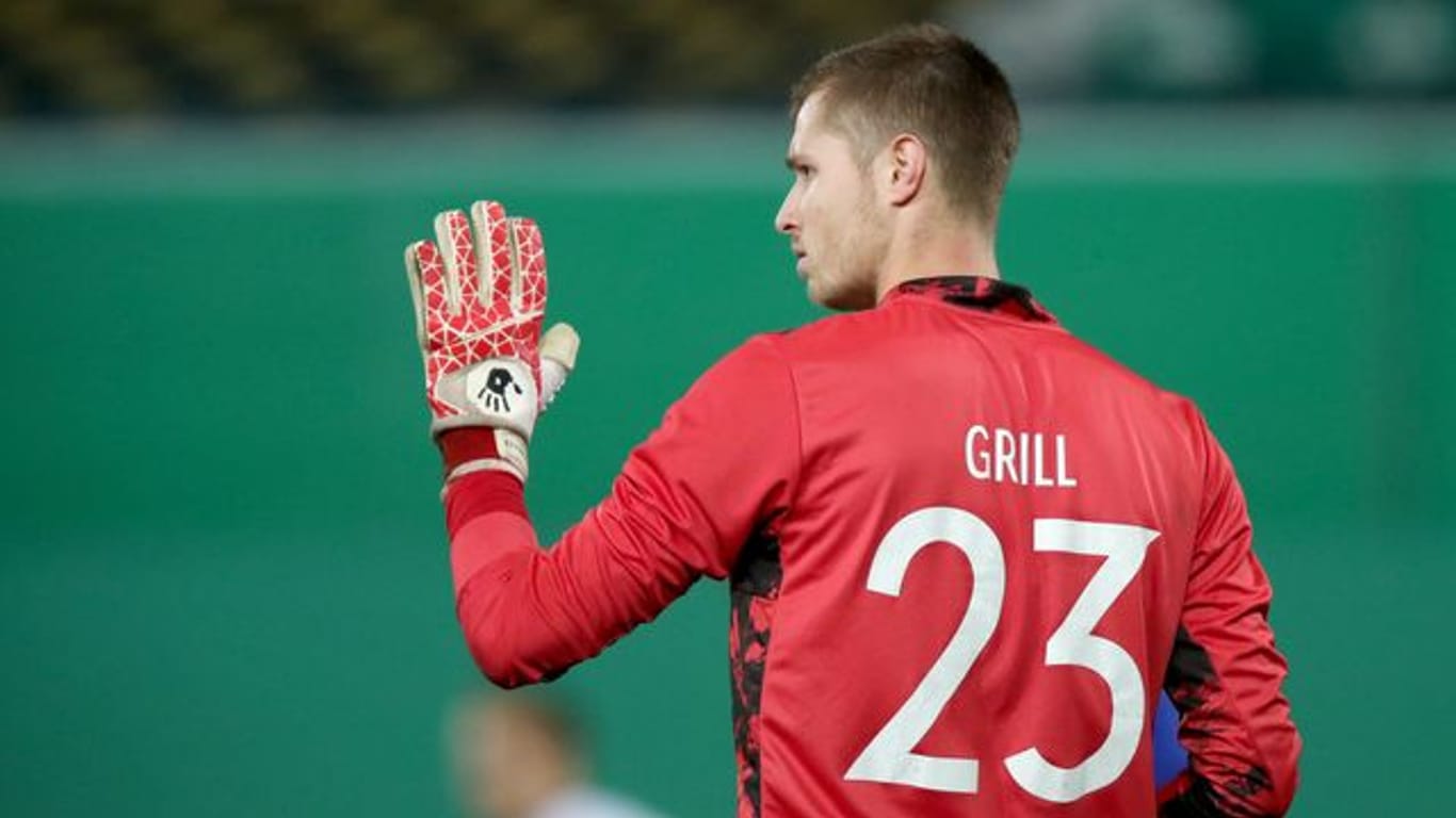 Ist gegen Bern in der Europa League nicht dabei, weil er nicht mehr gemeldet ist: Bayer Leverkusens Torwart Lennart Grill.