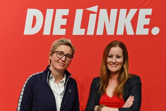 Susanne Hennig-Wellsow (l), Landesvorsitzende von Die Linke Thüringen, und Janine Wissler, stellvertretende Parteivorsitzende der Linken auf Bundesebene, wollen an die Spitze der Partei.