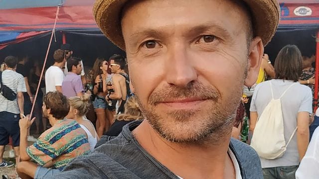 Nils Kratzer bei einem Festival (undatierte Aufnahme). Nils Kratzer bei einem Festival (undatierte Aufnahme).