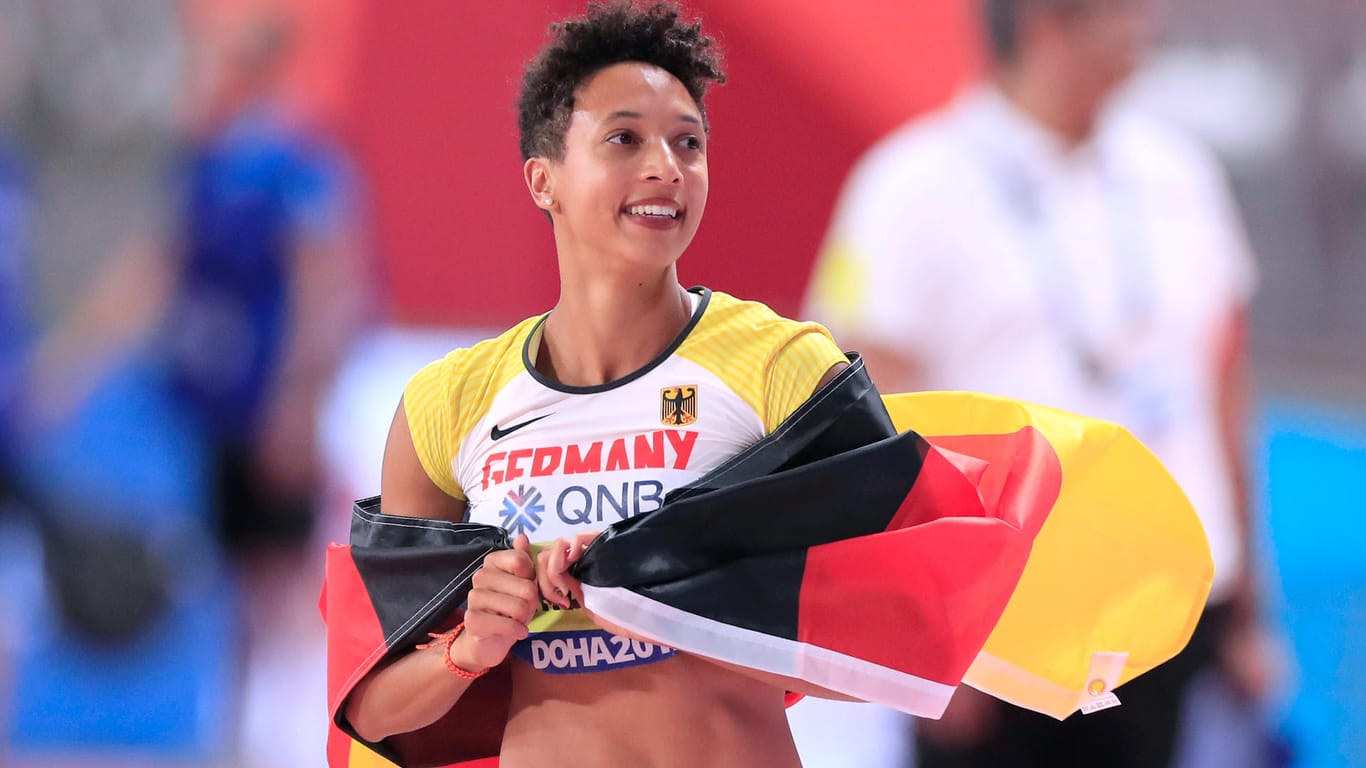 Malaika Mihambo: Bei den Weltmeisterschaften in Doha 2019 sprang die deutsche Olympia-Hoffnung 7,30 Meter und sicherte sich den Titel.NSHIPS 2019 in DOHA Al Khalifa Int