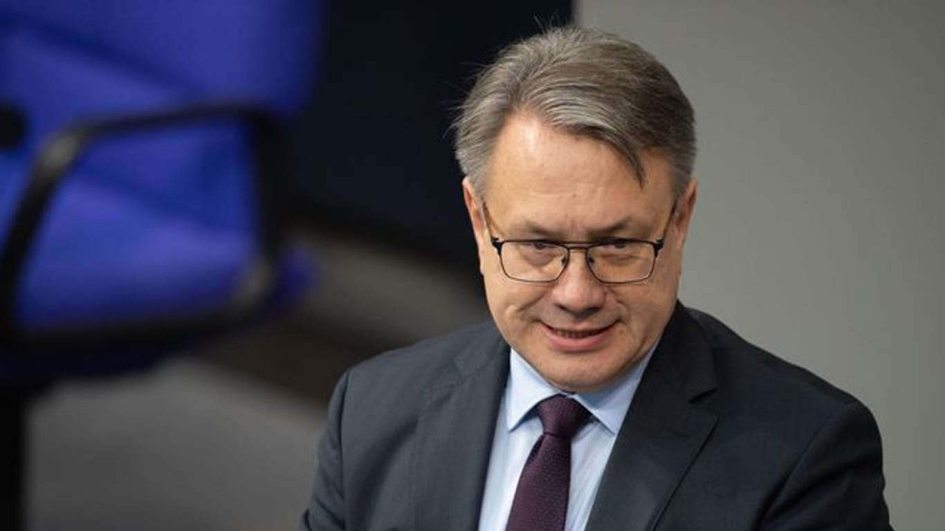 Der Bundestag hat eine Durchsuchung bei dem CSU-Abgeordnetem Georg Nüßlein genehmigt.