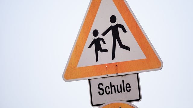 Welche Rolle spielen Schulen in der Pandemie?.