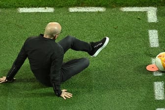Leverkusens Cheftrainer Peter Bosz ist nach dm Europa-League-Aus endgültig auf dem Boden der Tatsachen angekommen.