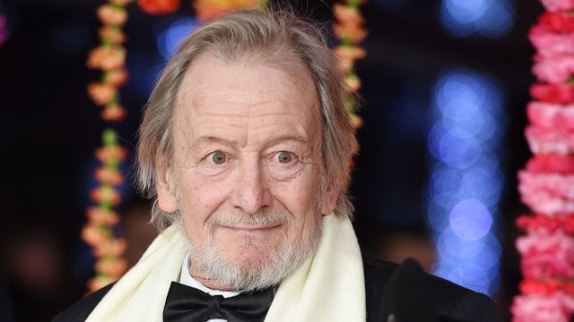Der britische Schauspieler Ronald Pickup starb im Alter von 80 Jahren. Der britische Schauspieler Ronald Pickup starb im Alter von 80 Jahren.