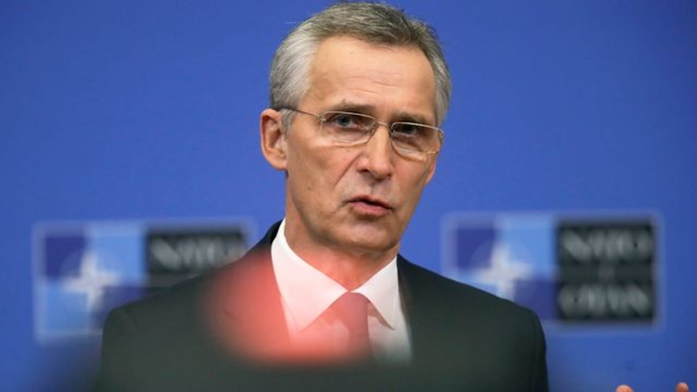 Jens Stoltenberg, Generalsekretär der Nato, berät mit den Staats- und Regierungschefs der EU.