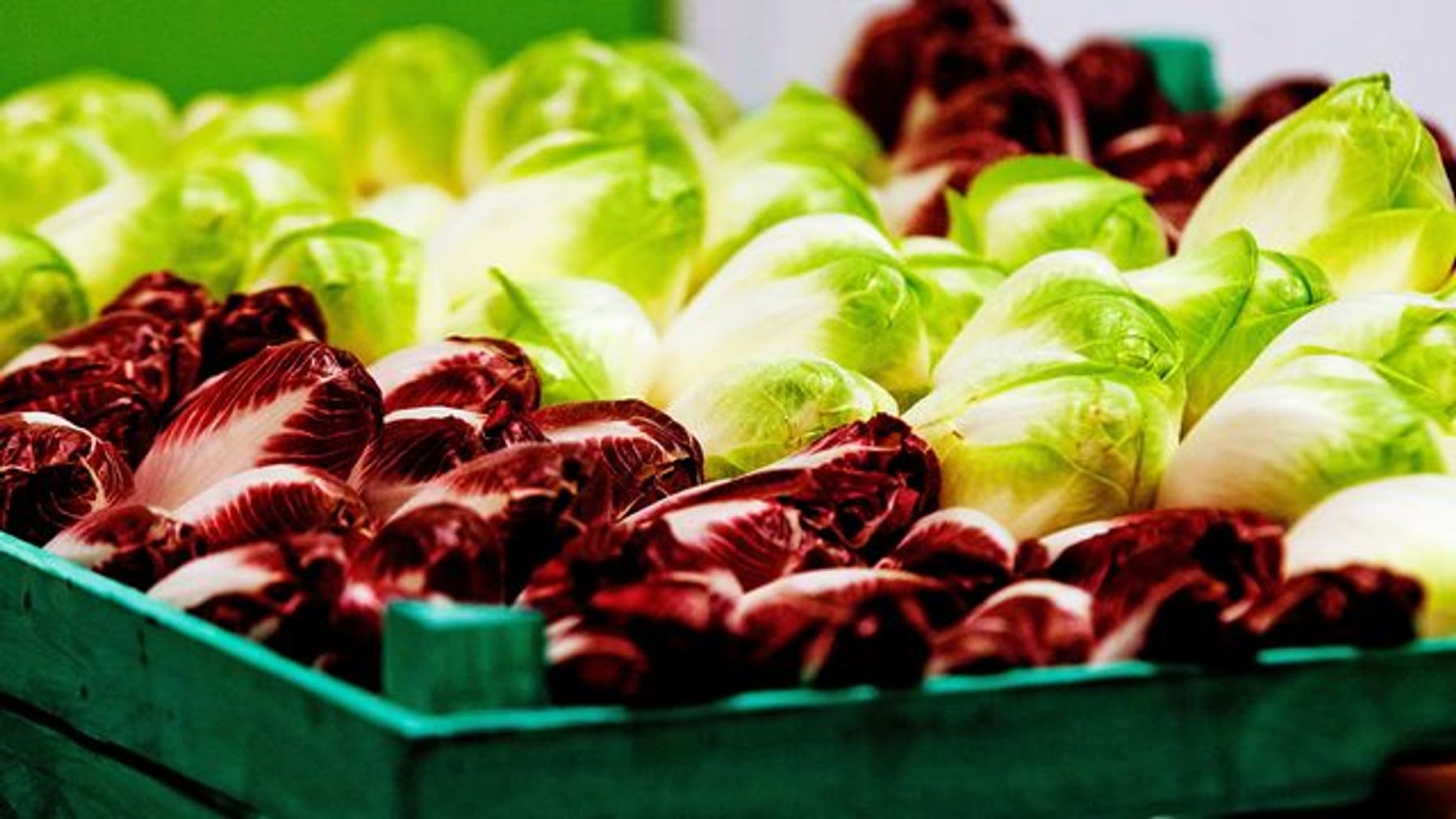 Mit Früchten Richtig kombiniert ist Chicorée nicht so bitter