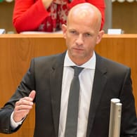 Ralph Bombis im Düsseldorfer Landtag: Der FDP-Politiker will bei den nächsten Wahlen auch nicht mehr kandidieren (Symbolbild).
